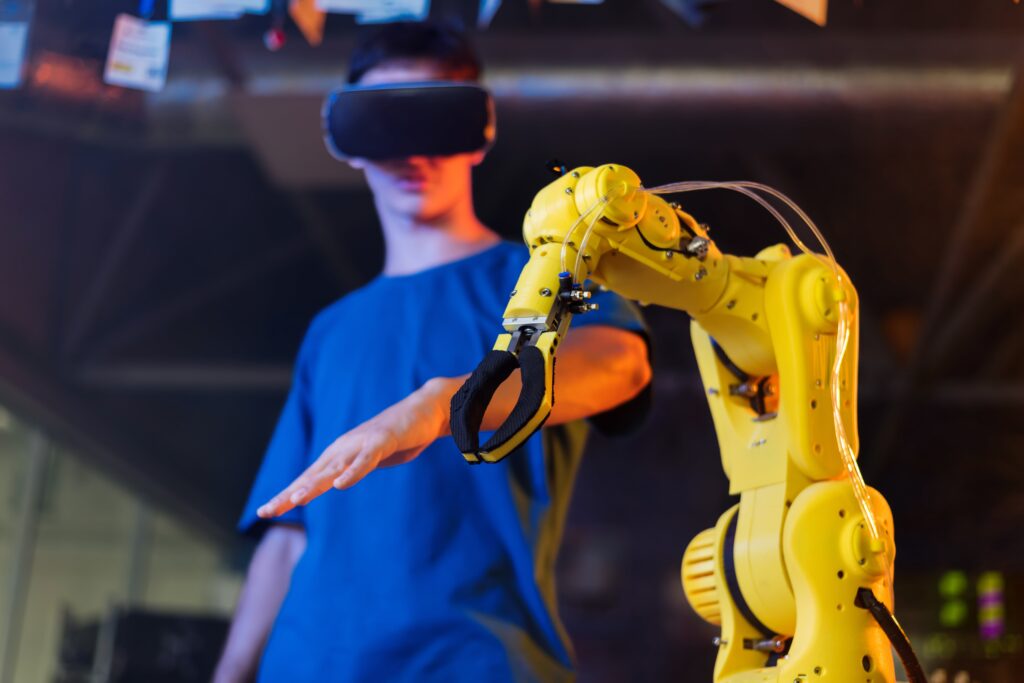 Mężczyzna noszący gogle VR przeprowadzający eksperyment